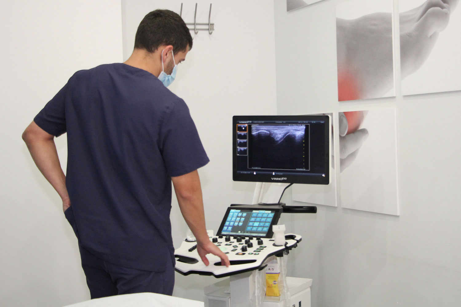 FISIOTERAPIA - ECOGRAFO VINNO SLIDER